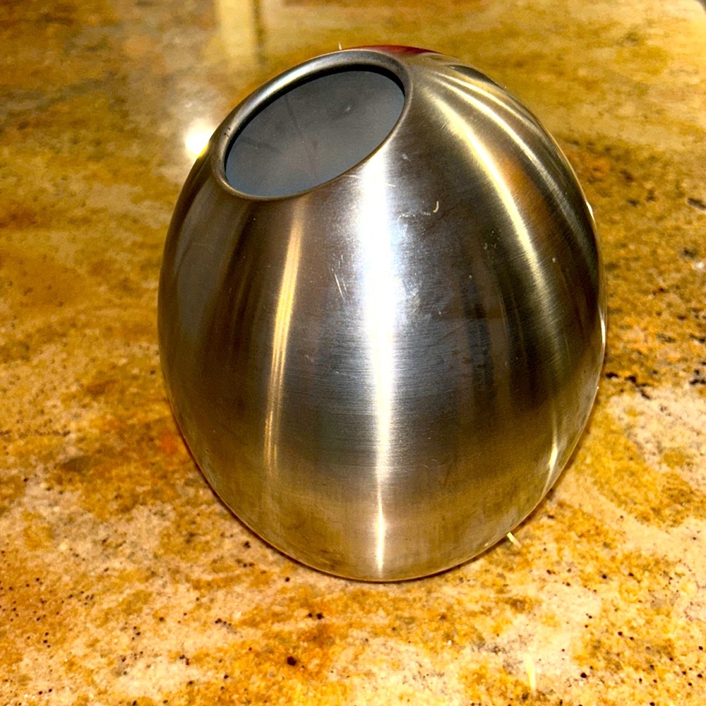 STUNNING STAINLESS STEEL VASE Modern and contemporary, asymmetrical offset